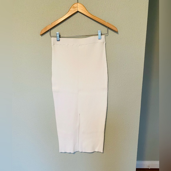 Cream Ribbed Knit Sleeveless Crop Top Bodycon Midi Skirt Set - Picture 3 of 10